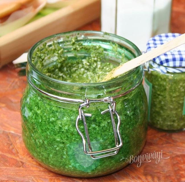 Domace bazalkove pesto