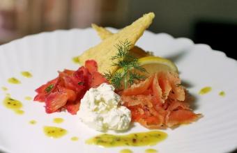 marinovany losos gravlax